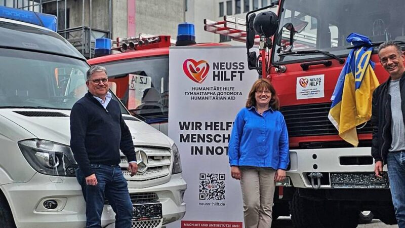 Lieferung nach Charkiw: „Neuss hilft“ schickt Einsatzfahrzeuge in die Ukraine