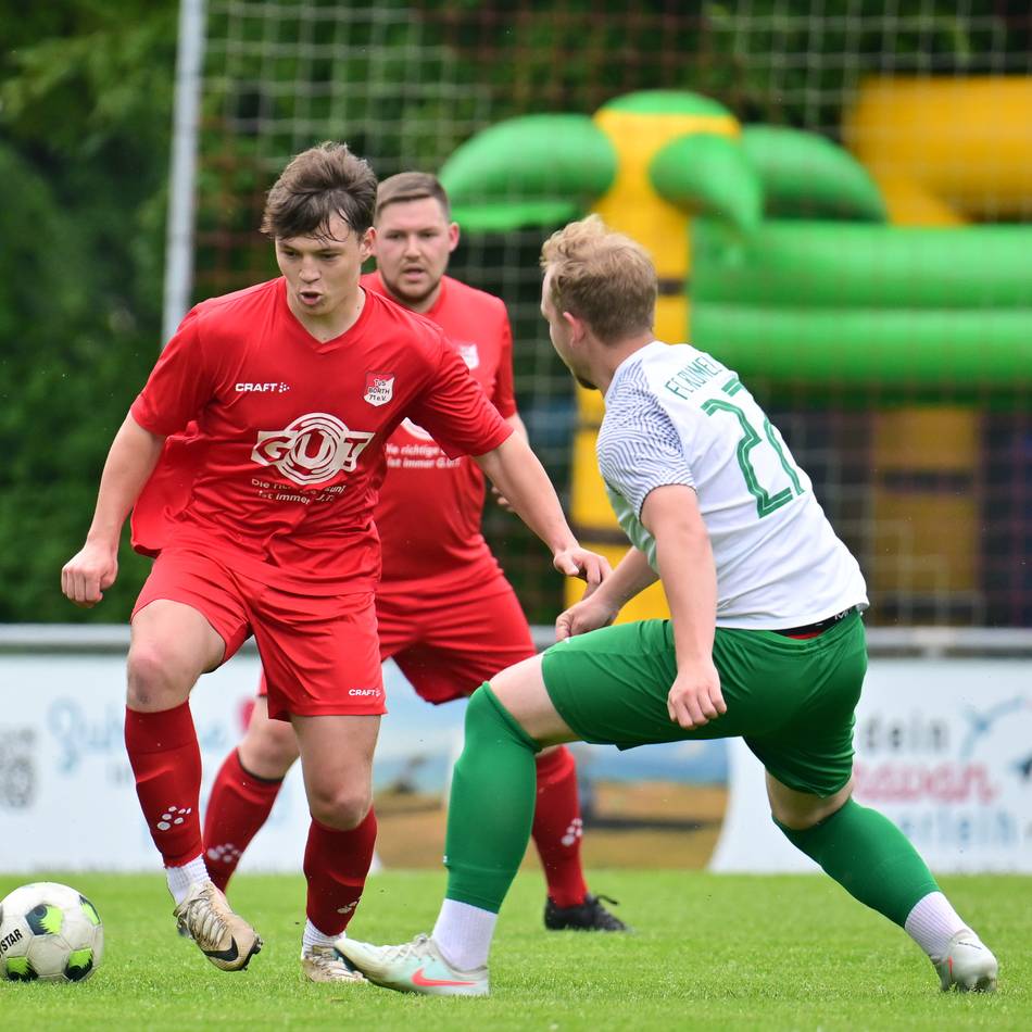 Zwei Platzverweise im Relegationsspiel: 3:5 – TuS Borth verpasst Sprung in die Kreisliga A
