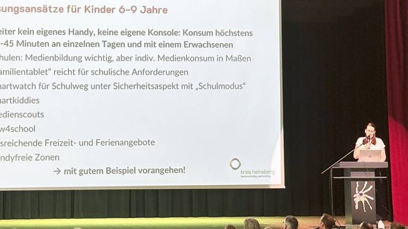 Fachtag im Kreis Heinsberg: Immer mehr Medienkonsum bei Kindern – Eltern sollten Vorbild sein