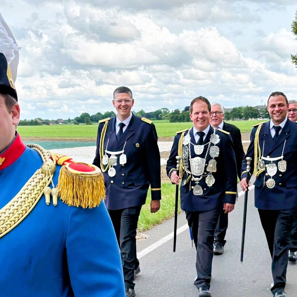 St.-Maria-Bruderschaft feierte: Frischer Glanz beim Overhetfelder Schützenfest