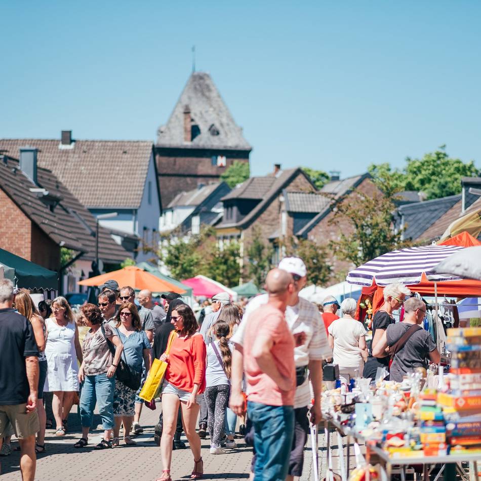 Sperrungen und Umleitungen: Monheim sperrt die Innenstadt für das Stadtfest