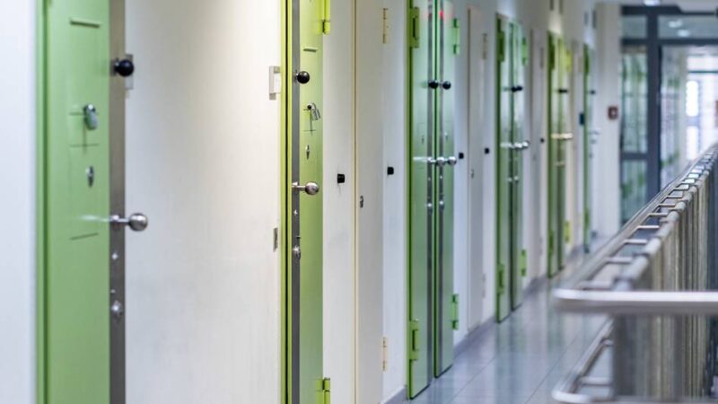 Zehn Jahre Haft für Leverkusener: Richter versäumt Frist – verurteilter Drogendealer auf freiem Fuß