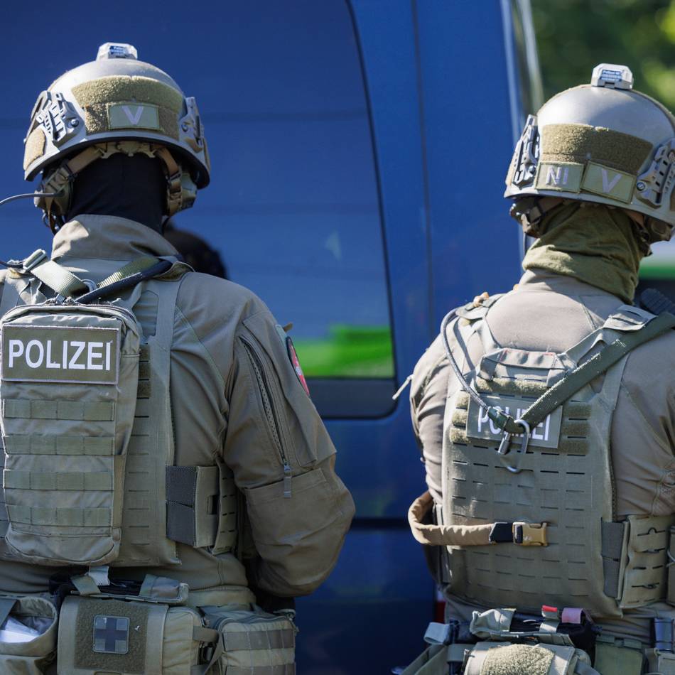 Hückeswagener unter den Festgenommen: SEK-Einsatz im Drogen- und Rocker-Milieu