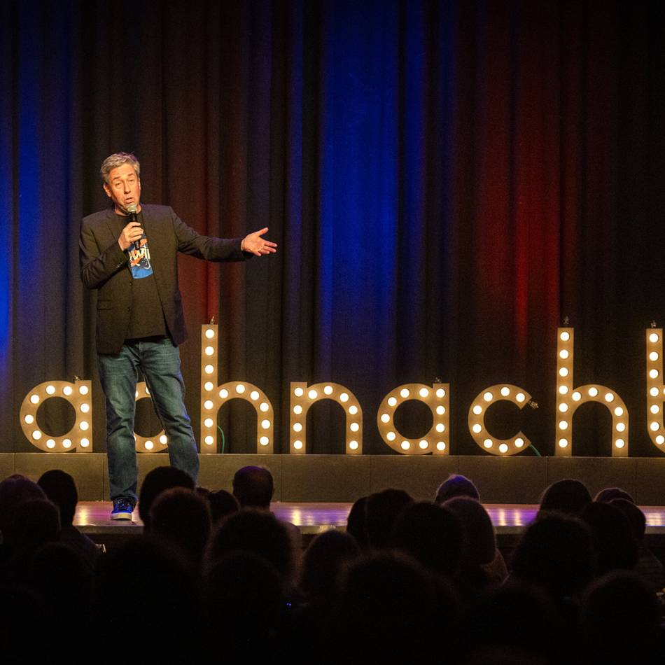 Erste Auflage in der Erkelenzer Stadthalle: Lachnacht mit einer Menge Vergnügen
