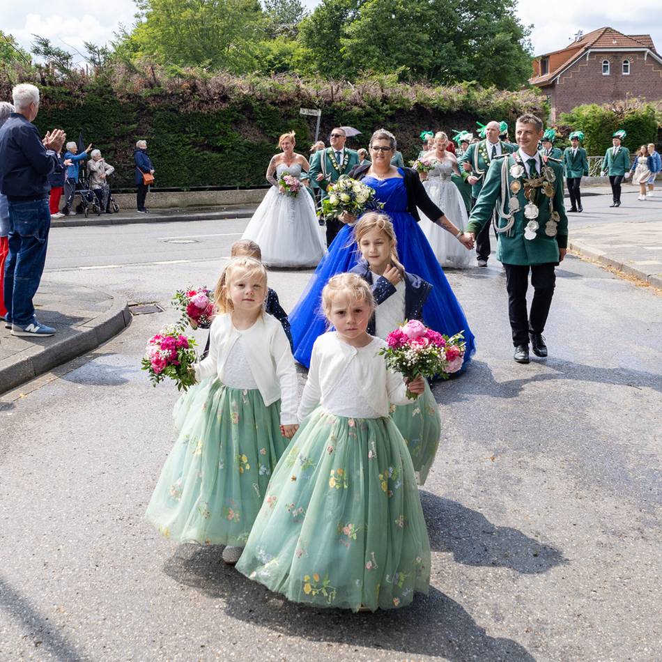 Mit vielen Gästen: Lövenich feiert Bezirksschützenfest