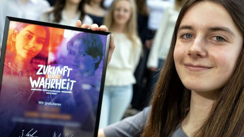 Lea Burcul aus Langenfeld: KAG-Schülerin gewinnt Wettbewerb „Zukunft braucht Wahrheit“