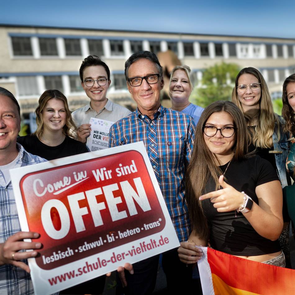 „Bekenntnis zur Offenheit“: Monheimer Otto-Hahn-Gymnasium ist jetzt „Schule der Vielfalt“