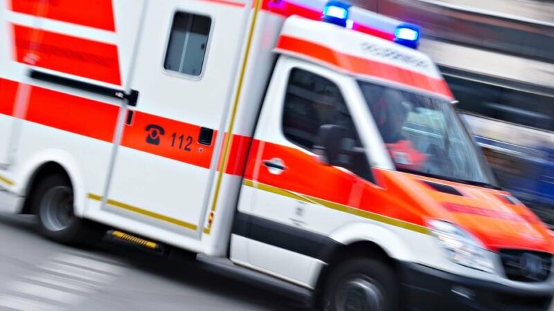 Am Kielsgraben in Monheim: Motorradfahrer bei Unfall schwer verletzt