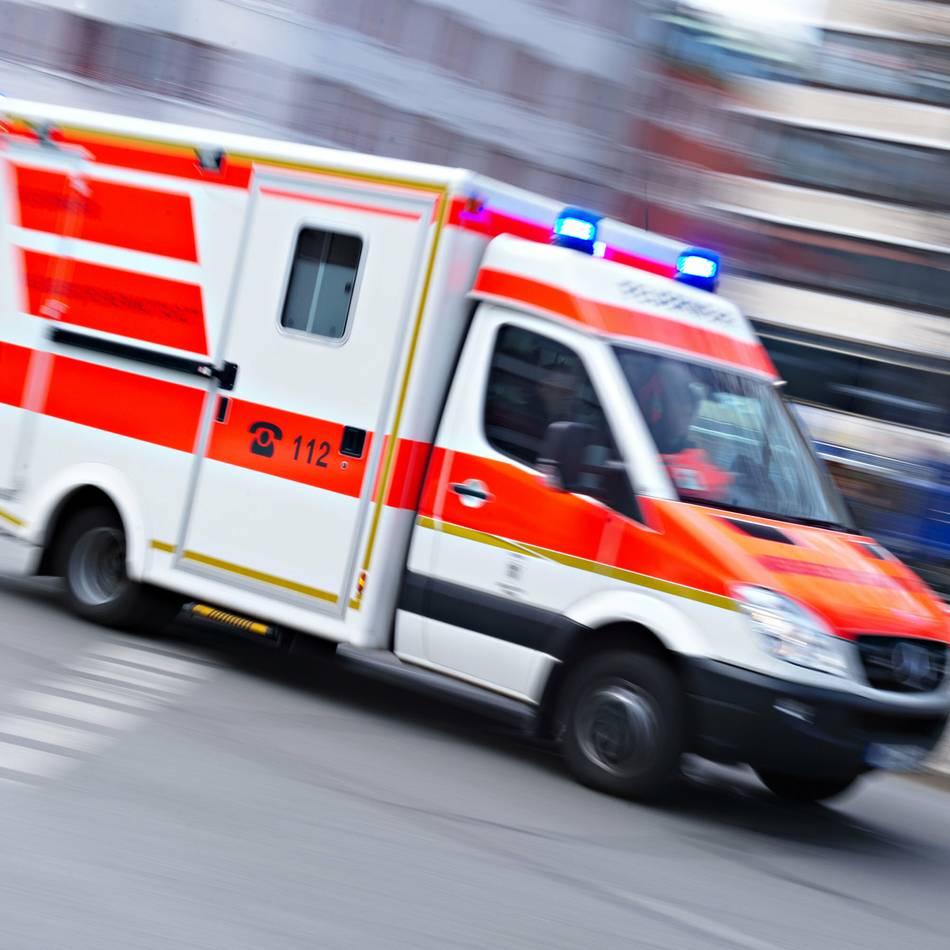 Am Kielsgraben in Monheim: Motorradfahrer bei Unfall schwer verletzt