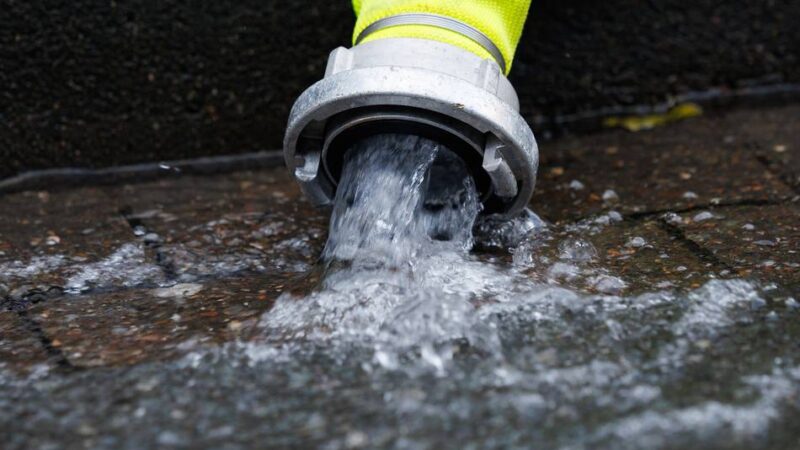 Feuerwehr Viersen im Einsatz: Unwetter sorgt für überflutete Straßen