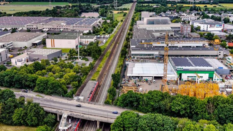 Radwegenetz Langenfeld: Radschnellweg verläuft entlang des Bahndamms
