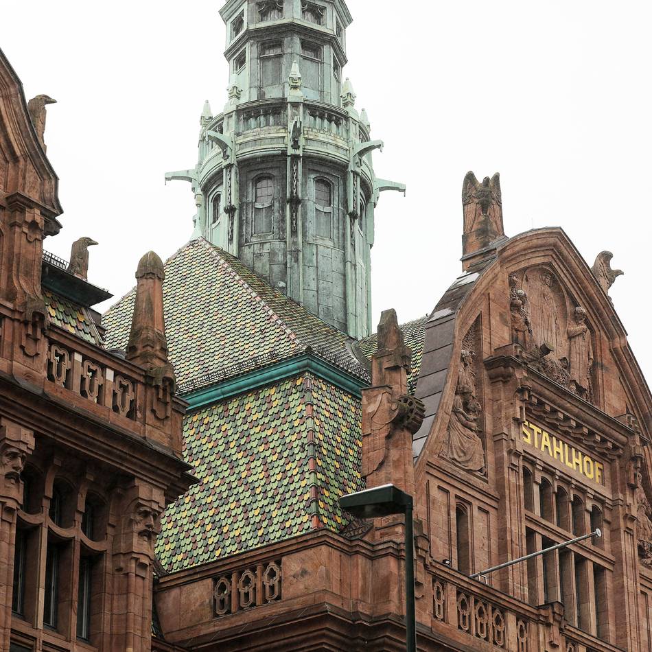 Kuriose Klage gegen die Stadt Krefeld: Verwaltungsgericht erklärt Ja-Wort per Video für unwirksam