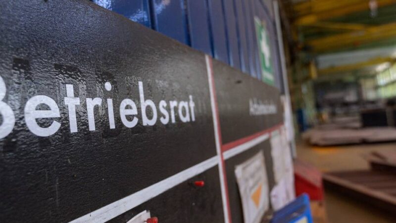 „Scharnier zwischen Blegschaft und Chefetage“: Gewerkschaft ruft zur Gründung von Betriebsräten auf