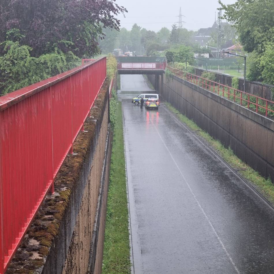 Feuerwehr stark gefordert: Unwetter sorgt für Ausnahmezustand in Grevenbroich