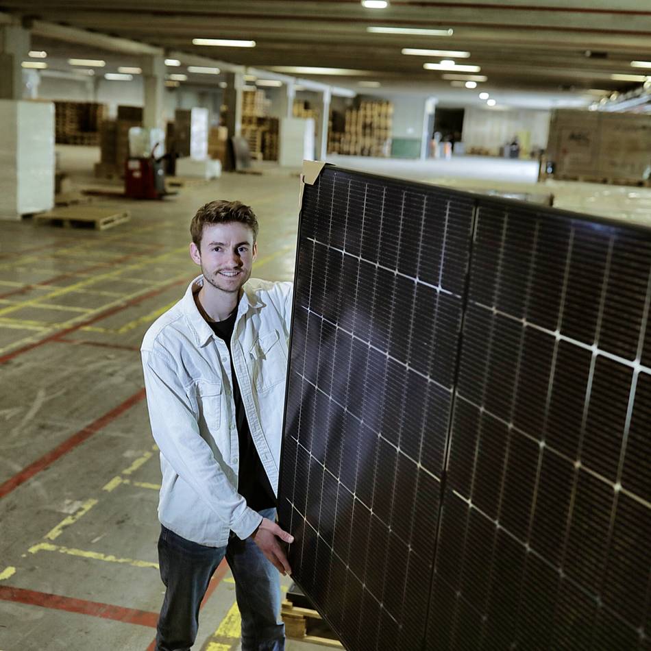 In Reisholzer Gewerbepark: Solar-Händler will in Düsseldorf weiter wachsen – „damit haben wir nicht gerechnet“