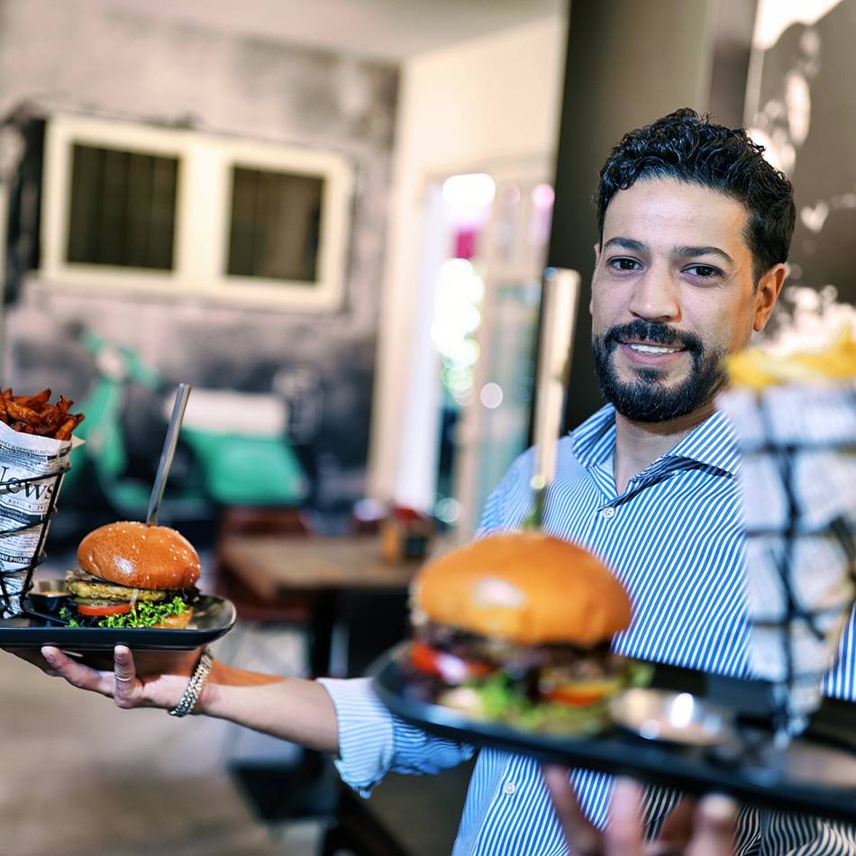 Neue Restaurants an der Mittelstraße in Hilden: Burger-Restaurant und Weinbar haben neu eröffnet