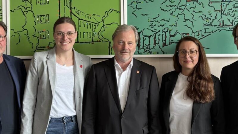 Ära im Rathaus: 40 Jahre im Dienst der Gemeinde – Uedems Bürgermeister feiert Jubiläum