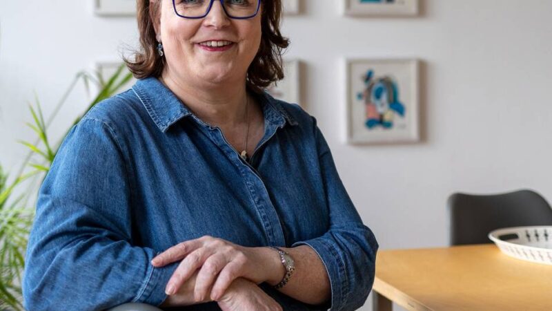 Autorin Vera Nentwich aus Willich: Wie man auch ohne Verlag einen Bestseller schreiben kann