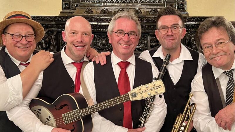 Veranstaltung vom Musik- und Literaturkreis Alpen: Jazzfrühshoppen im Lesegarten mit „Muckefuck“