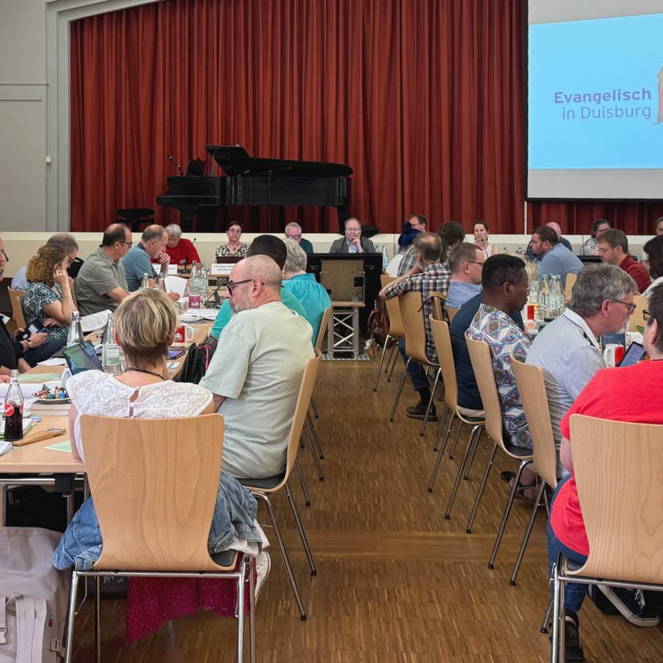 Synode der Evangelischen Kirche: 800.000 Euro fehlen – fusionieren die Kirchenkreise Duisburg und Dinslaken?