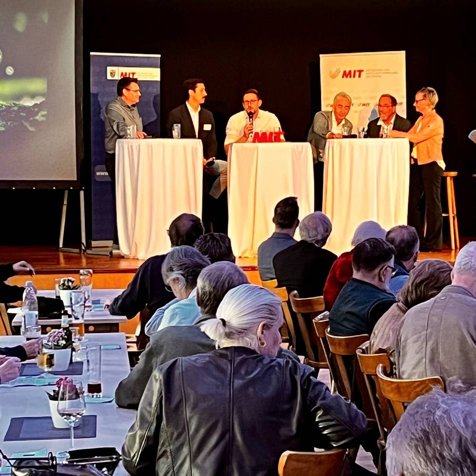 Podiumsdiskussion in Kaldenkirchen: Ein vorsichtiges Plädoyer für den Wasserstoff
