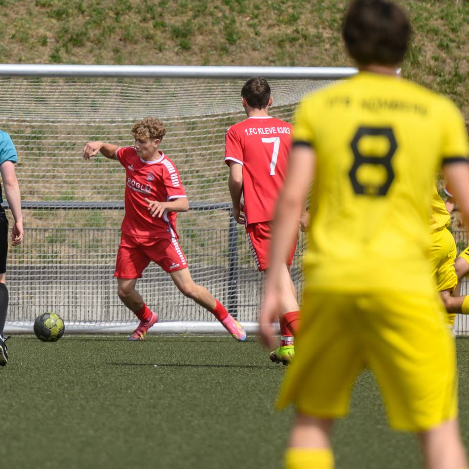 Qualifikation zur Fußball-Niederrheinliga: Nachwuchskicker aus dem Kreis Kleve mit Luft nach oben