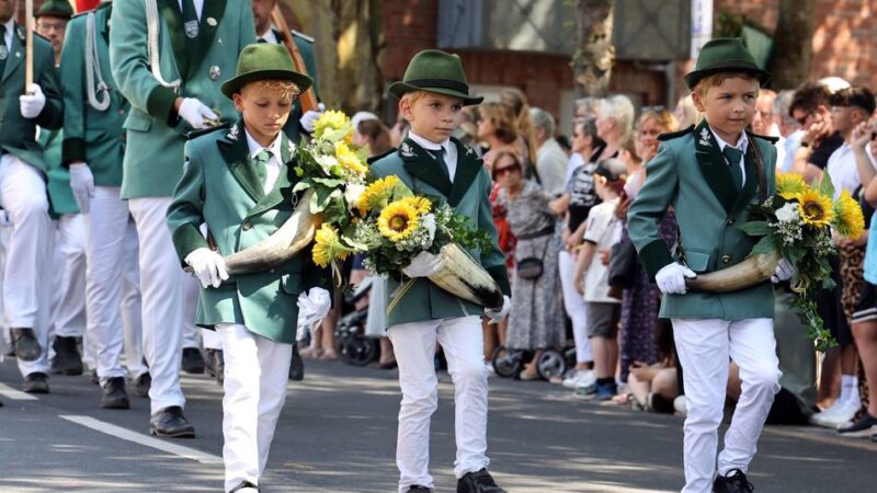 Brauchtum in Mönchengladbach: Mit Hehns Kaiser ist gut Entchen angeln