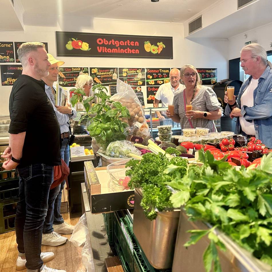 Aktion in Meerbusch: Was es beim ersten Osterath-Spaziergang zu entdecken gab