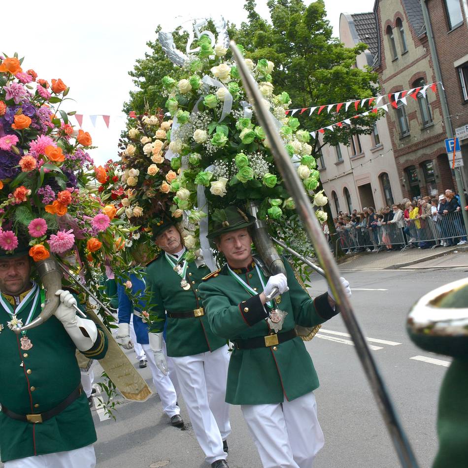 Fackelzug, Königsparade und Kirmes: Further Schützen feiern ein Fest voller Höhepunkte