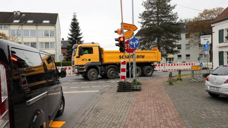 Kanalbauarbeiten in Rheinberg: Lohmühler Weg in Vierbaum wird zur Sackgasse
