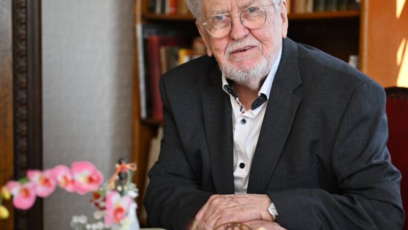 Neues Buch vom Hückeswagener Autor Heinz-E. Klockhaus : Ein Märchen, das viel Wahrheit enthält
