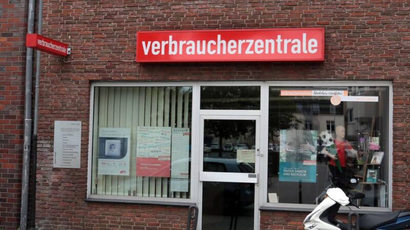 Jahresbericht der Verbraucherzentrale in Krefeld: Von Abo-Fallen bis Energie: Diese Themen trieben die Verbraucher 2024 um