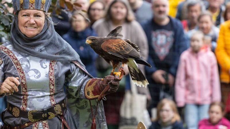 Flachsmarkt 2025 in Krefeld: „Das ist ein Glückseligkeitsdings für meine Tochter“