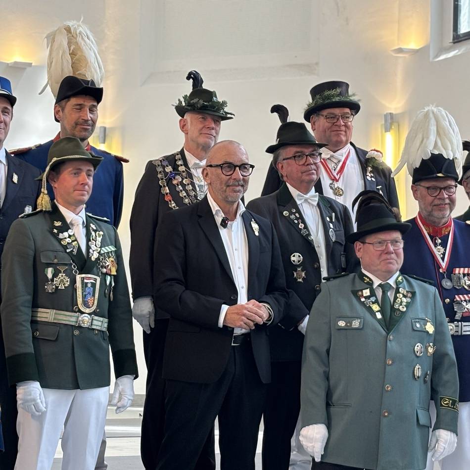 Aktion im Neusser Zeughaus: Ein königliches Video für mehr Blutspenden