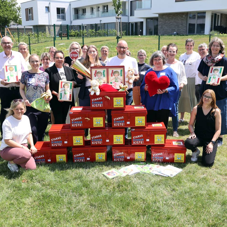 Gegen sexualisierte Gewalt: Mönchengladbacher Kitas bekommen 40 „Starke Kinder Kisten“