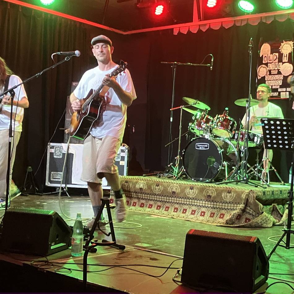 Live-Musik in Rheinberg: Old H kehrt zurück – und plötzlich sind alle wieder 18