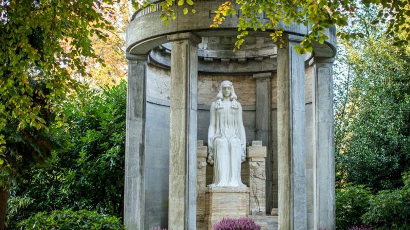 Naturerlebnis in Düsseldorf: Ein Rundgang zu den Fledermäusen und durch denkmalgeschützte Parks