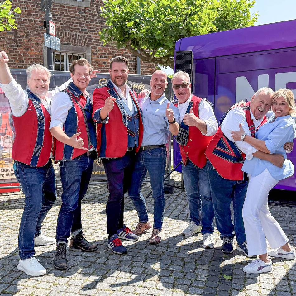 XXL-Bühne für Konzertabend: Rabaue heben Open Air zum Stadtjubiläum in Grevenbroich auf ein neues Level
