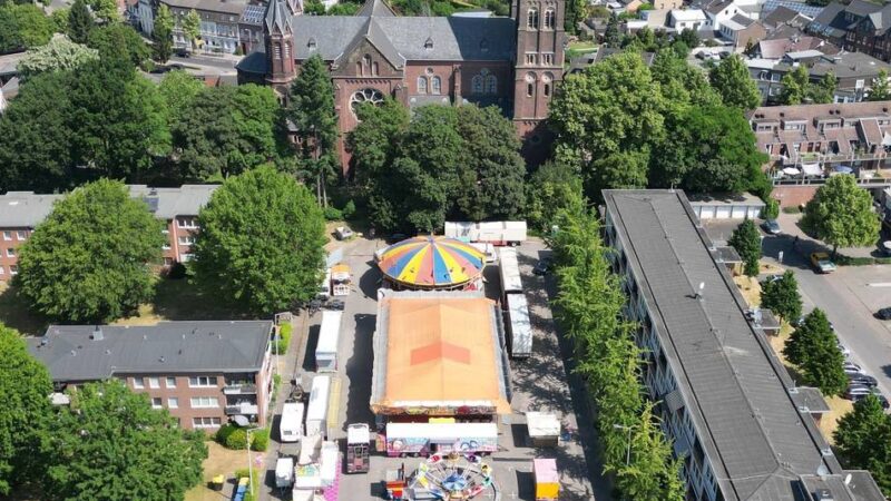 Entenangeln und Secondhand-Kleidung: Lobbericher Frühkirmes erstmals mit Kindertrödel