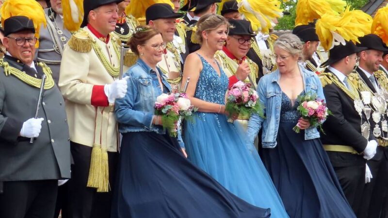 Windiger Festumzug in Hinsbeck: Glabbacher Schützen feierten mit neuer Stromversorgung
