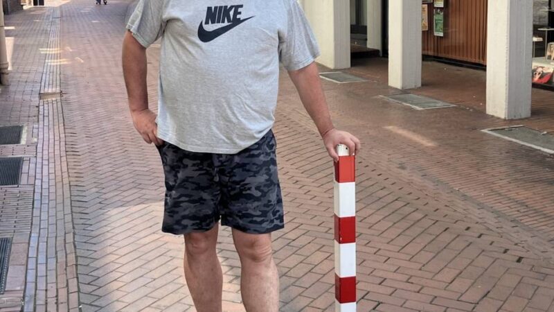 Ärger in Dülken: Geschäftsmann streitet mit Stadtverwaltung wegen Pollern
