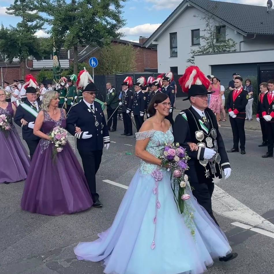 Bruderschaft St. Peter und Paul: Schützenfest reißt ganz Bockert mit