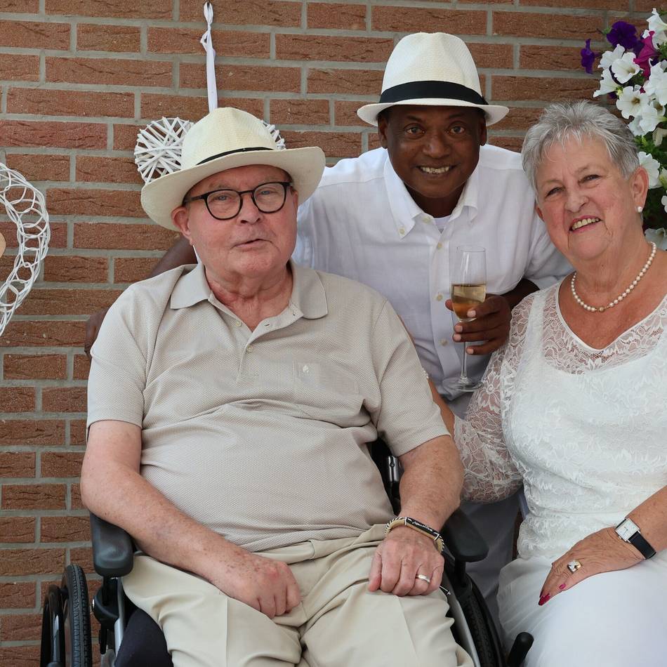 Seit fast 40 Jahren verbunden: Perlenhochzeit in Grevenbroich mit Gast aus Mauritius