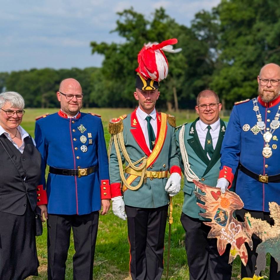 St. Brigitta Schützenbruderschaft : Vogel Stück für Stück zerfetzt