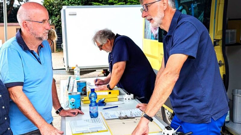 Gartenbrunnen in Niederkrüchten: Fahrendes Labor testet Wasserqualität