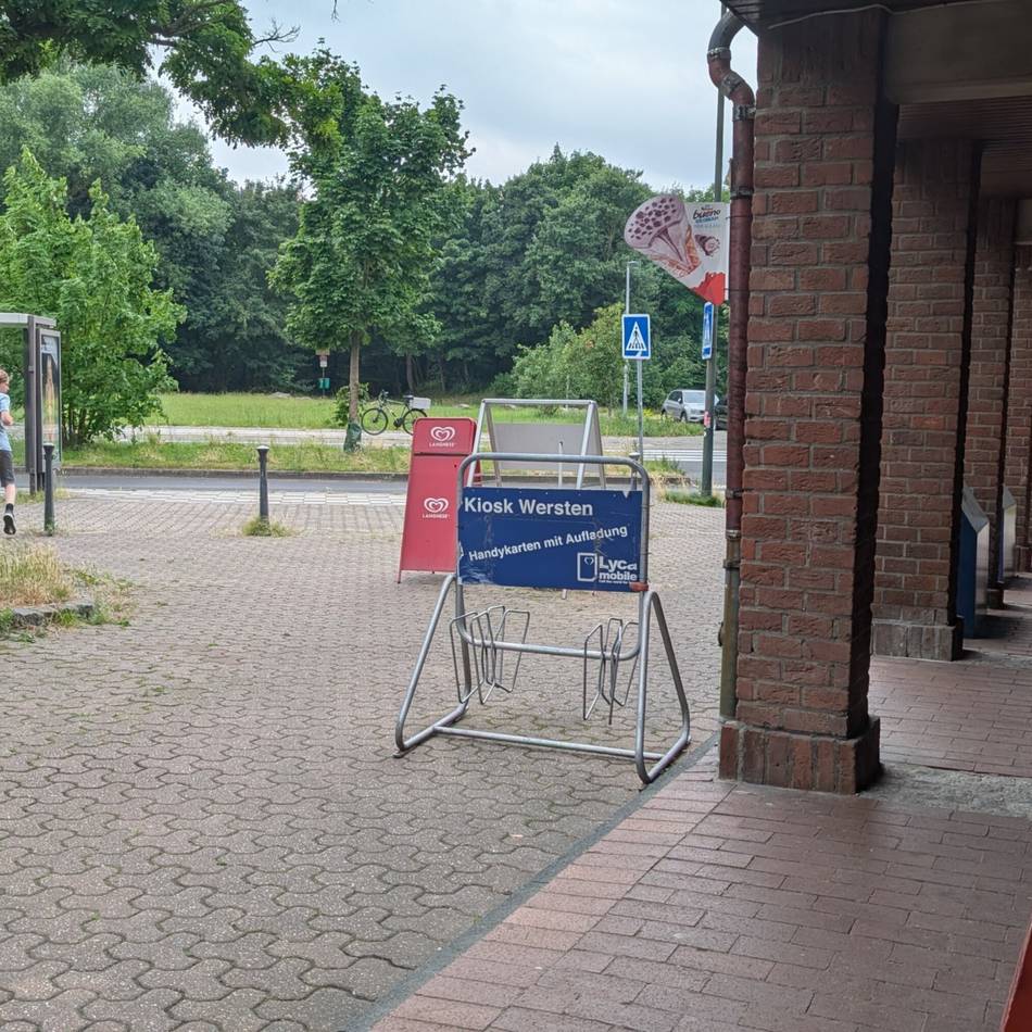 Vorfall in Düsseldorf-Wersten: Streit eskaliert – Mann zieht Küchenmesser und sticht zu