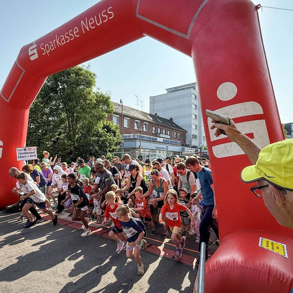 Citylauf 2025 in Grevenbroich: Startschuss bei 32 Grad – jetzt sind die Läufer los