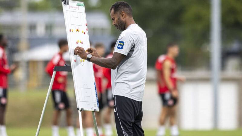 Coach sieht Handlungsbedarf: So will Thioune Fortuna in der neuen Saison umkrempeln