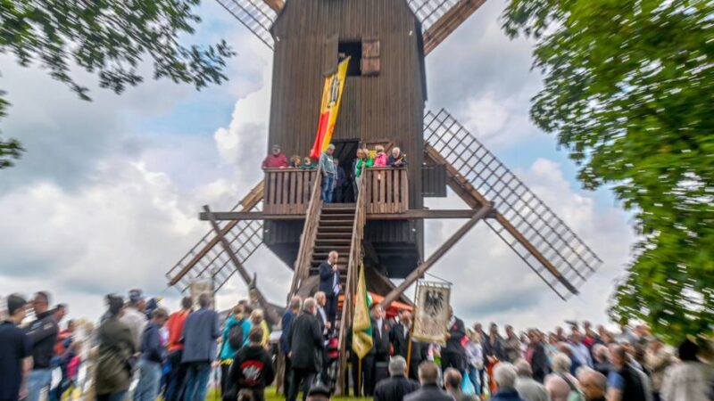 Bockwindmühle in Tönisberg: Landmarke präsentierte sich beim Mühlentag