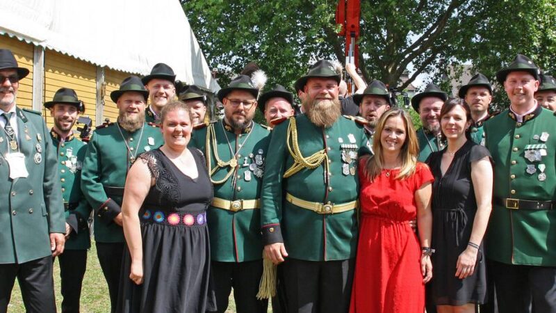 Vogelschuss beim Schützenfest in Schiefbahn: Sebastianer haben einen neuen König